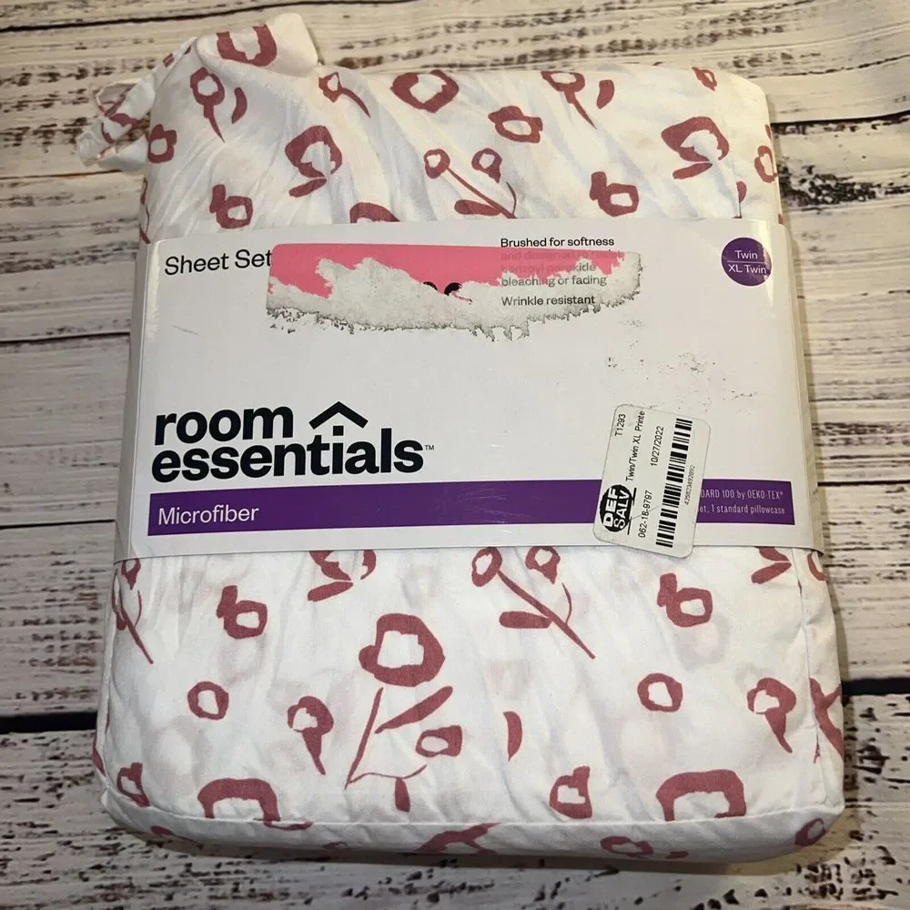 Room Essentials Microfiber Bed Sheet Set Twin/Twin XL Floral 3 Piece Bedroom NEW
